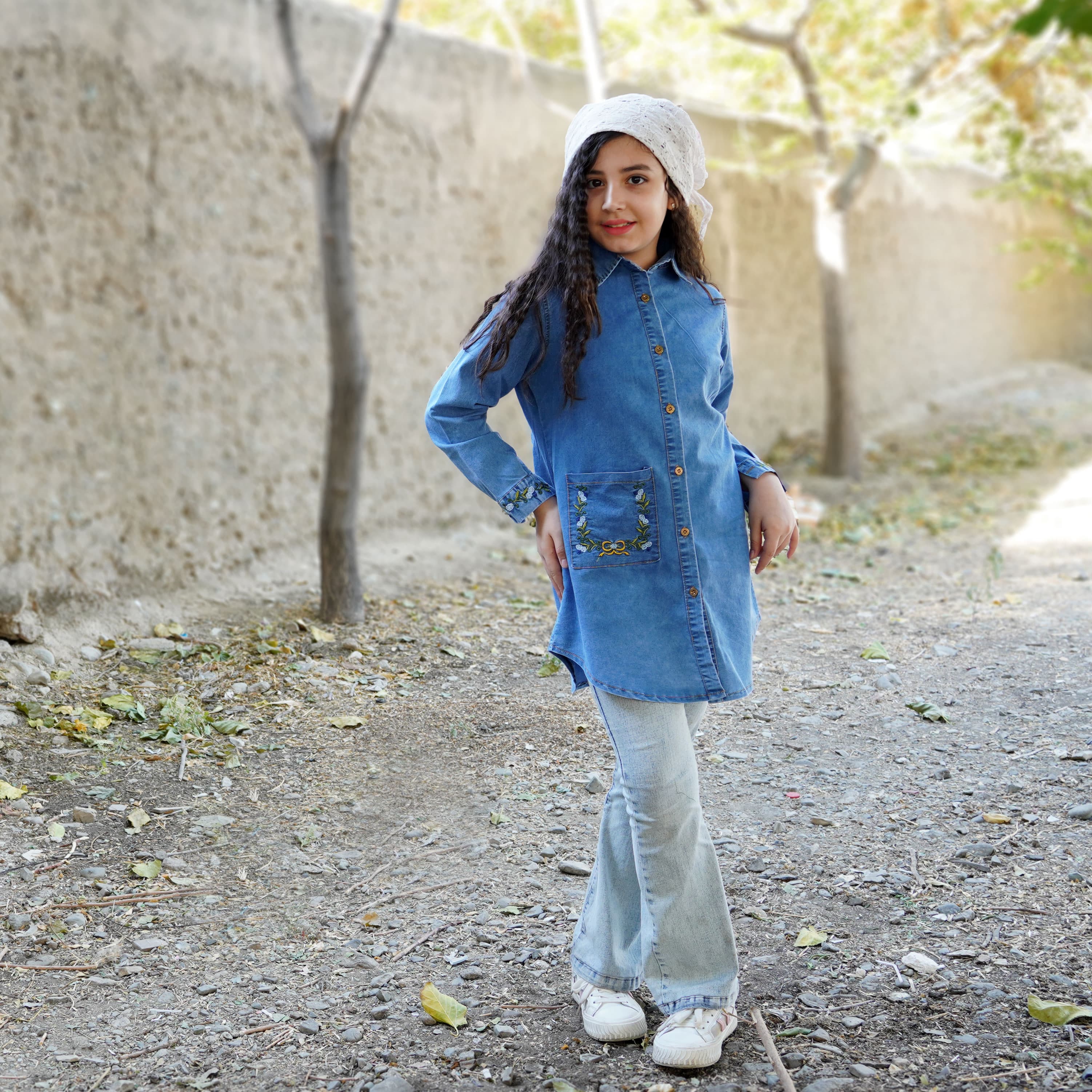 مانتو جین گلدوزی شده کد132 