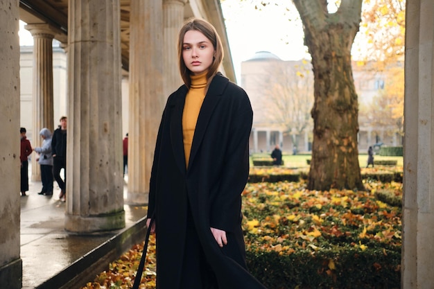 ترندهای رنگ و مد پاییزی برای قد کوتاه